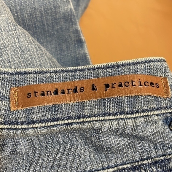 Standards & Practices Meryl Grommet Detail Wide Leg Jeans Cotton NWT Sz 14 - Picture 7 of 9